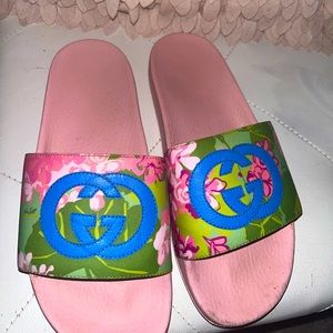 Ken Scott Gucci slides size 9